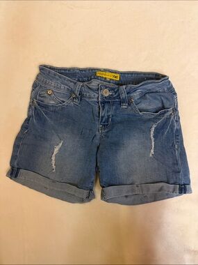 WannaBettaButt? YMI Denim Roll-Cuff Women's Shorts in Medium Blue
